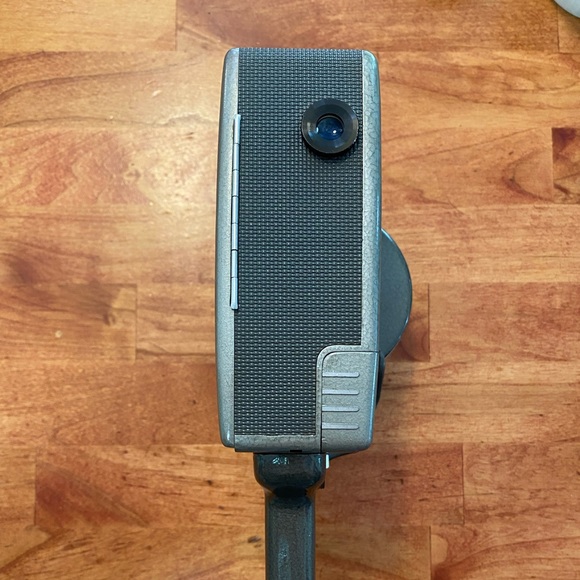 Yashica-C 8mm movie camera - Picture 2 of 4